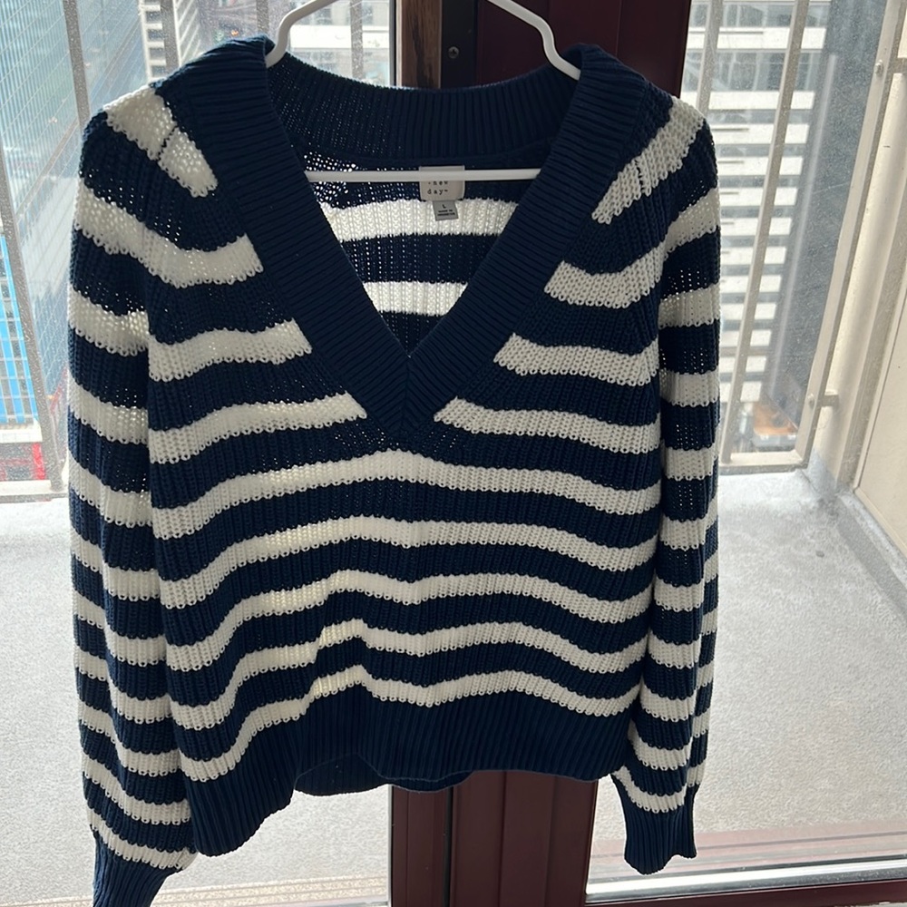 Oversized V neck sweater- NEW without tags